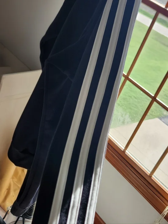 Adidas Sweatshirt - Picture 2 of 3